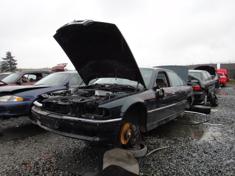 Unfortunately this is the BMW I mentioned in my last post that was for sale. No one bought it, but the red Jag next to it was saved. I got a wheel and spare tire off it though.